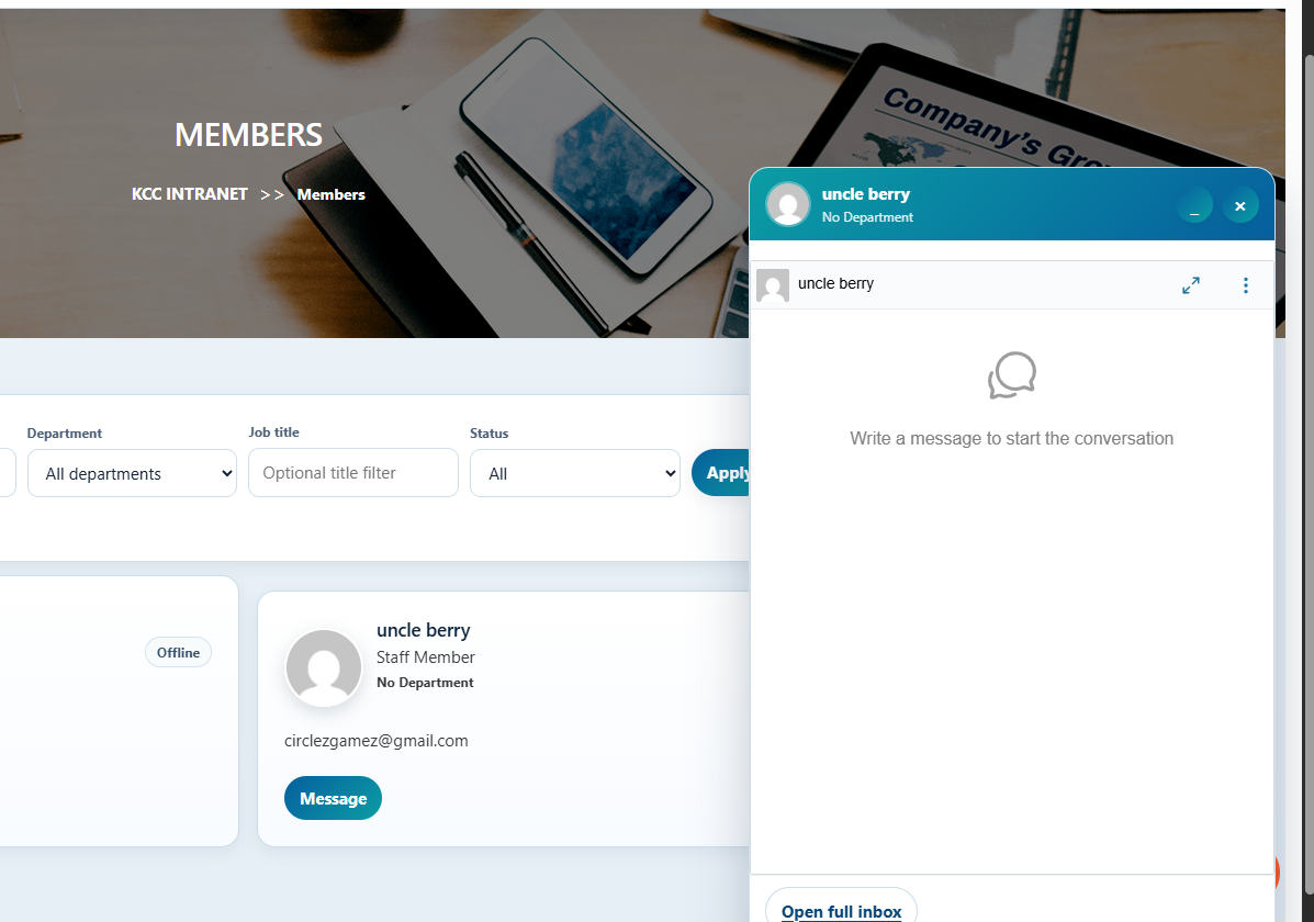 Staff real-time messaging chat popup